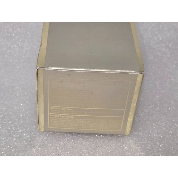 Avon Anew Ultimate Day Multi-Performance Cream SPF 25 - Picture 2 of 3